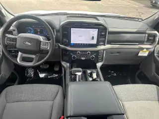 Ford F-150 Lightning 2024 AWD XLT 4dr SuperCrew 5.5 ft. SB