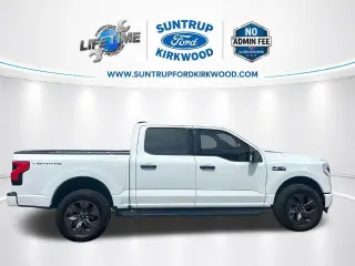 Ford F-150 Lightning 2024 AWD XLT 4dr SuperCrew 5.5 ft. SB