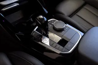 BMW X3 2023 sDrive30i vehículo de actividad deportiva de 4 puertas