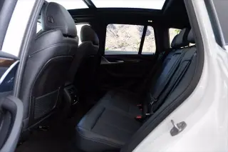 BMW X3 2023 sDrive30i vehículo de actividad deportiva de 4 puertas