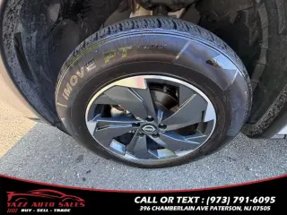 2024 Nissan Rogue AWD SV