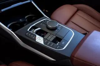 BMW Serie 3 2024 330i Sedán 4 puertas