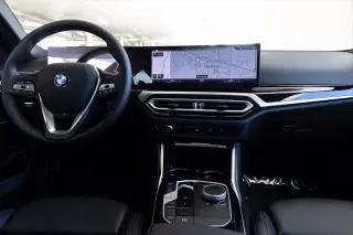BMW Serie 3 2024 330i Sedán 4 puertas