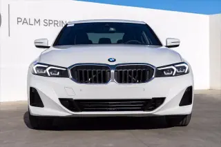 BMW Serie 3 2024 330i Sedán 4 puertas