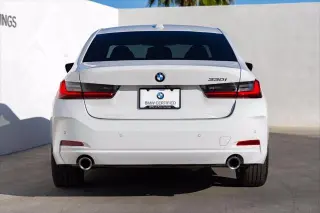 BMW Serie 3 2024 330i Sedán 4 puertas
