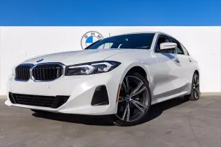 BMW Serie 3 2024 330i Sedán 4 puertas
