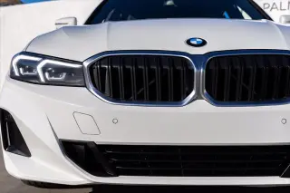 BMW Serie 3 2024 330i Sedán 4 puertas