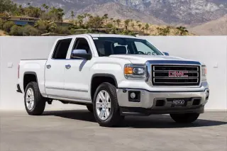 GMC Sierra 1500 2014 4x2 SLT 4dr Crew Cab 5.8 ft. SB