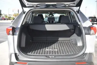 Toyota RAV4 Híbrido 2025 AWD LE 4dr SUV