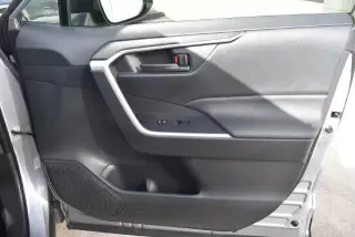 Toyota RAV4 Híbrido 2025 AWD LE 4dr SUV