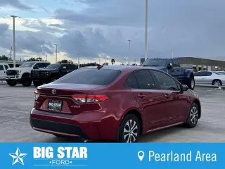 Toyota Corolla Híbrido 2022 LE 4dr Sedán