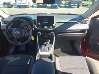 Toyota RAV4 Hybrid 2024 AWD LE 4dr SUV