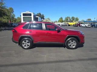 Toyota RAV4 Hybrid 2024 AWD LE 4dr SUV
