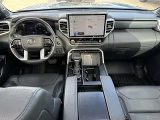 Toyota Tundra 2023 4x4 Platinum 4dr CrewMax Cab Pickup SB