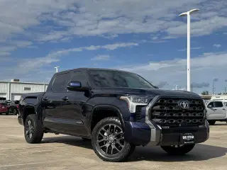 Toyota Tundra 2023 4x4 Platinum 4dr CrewMax Cab Pickup SB