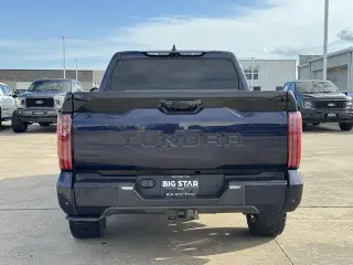 Toyota Tundra 2023 4x4 Platinum 4dr CrewMax Cab Pickup SB