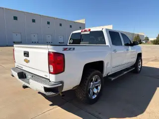 Chevrolet Silverado 1500 2017 4x4 LTZ 4dr Crew Cab 5.8 ft. SB