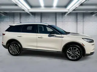 Lincoln Corsair 2022 Estándar SUV 4 puertas
