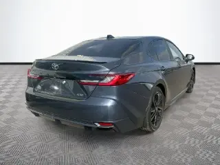 Toyota Camry 2026 SE 4dr Sedán