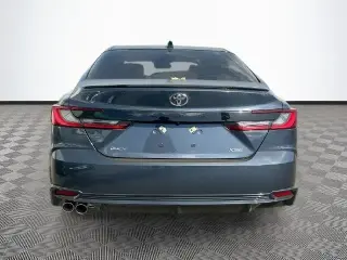 Toyota Camry 2026 SE 4dr Sedán