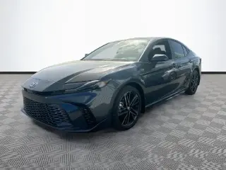 Toyota Camry 2026 SE 4dr Sedán