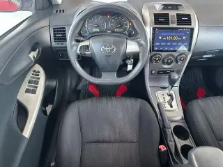Toyota Corolla 2013 S 4dr Sedan 5M