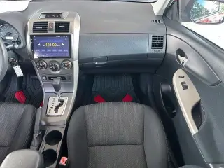 Toyota Corolla 2013 S 4dr Sedan 5M