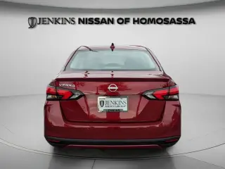 Nissan Versa 2025 SR 4dr Sedán