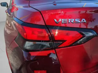 Nissan Versa 2025 SV 4dr Sedán