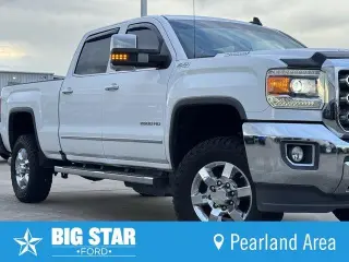 GMC Sierra 2500HD 2017 4x4 SLT 4dr Crew Cab LB