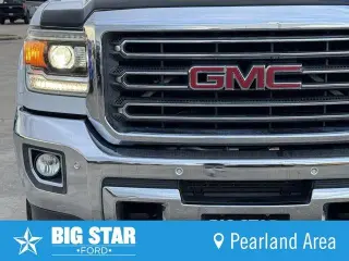 GMC Sierra 2500HD 2017 4x4 SLT 4dr Crew Cab LB