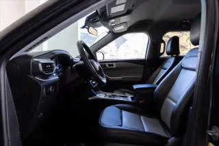 Ford Explorer 2023 XLT SUV de 4 puertas