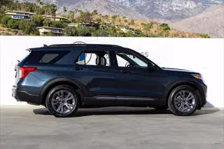Ford Explorer 2023 XLT SUV de 4 puertas