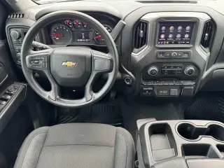 Chevrolet Silverado 2500HD 2025 4x4 Custom 4dr Doble Cab SB