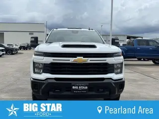 Chevrolet Silverado 2500HD 2025 4x4 Custom 4dr Doble Cab SB