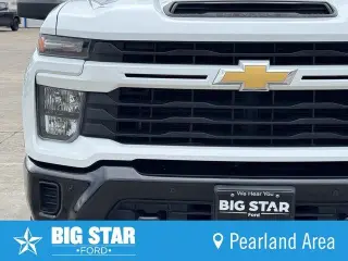 Chevrolet Silverado 2500HD 2025 4x4 Custom 4dr Doble Cab SB