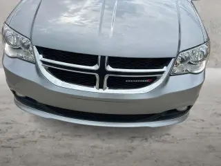 Dodge Grand Caravan 2019 SXT Edición 35º Aniversario 4dr Mini-Van