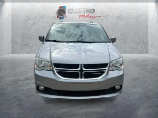 Dodge Grand Caravan 2019 SXT Edición 35º Aniversario 4dr Mini-Van