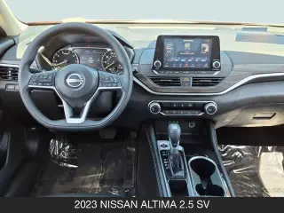 Nissan Altima 2023 2.5 SV Sedán 4 puertas