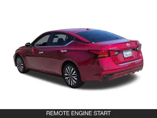 Nissan Altima 2023 2.5 SV Sedán 4 puertas
