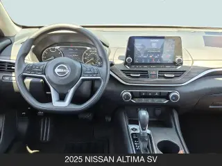 Nissan Altima 2025 2.5 SV Sedán de 4 puertas