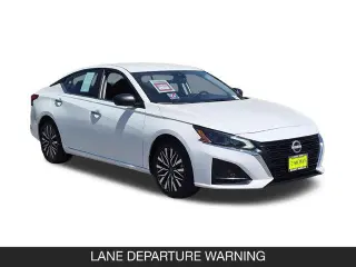 Nissan Altima 2025 2.5 SV Sedán de 4 puertas