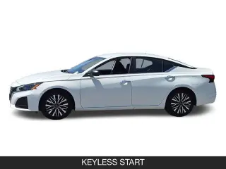 Nissan Altima 2025 2.5 SV Sedán de 4 puertas