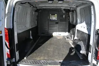 Ford Transit 2016 150 3dr SWB Low Roof Carga Van con puertas pasajeros 60/40 lateral