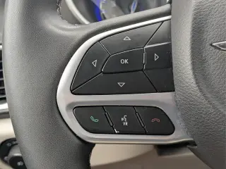 Chrysler Pacifica 2024 Touring L 4puertas Minivan
