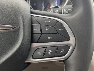 Chrysler Pacifica 2024 Touring L 4puertas Minivan