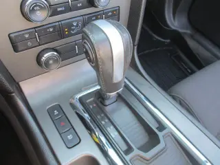 Ford Mustang 2013 V6 2dr Convertible