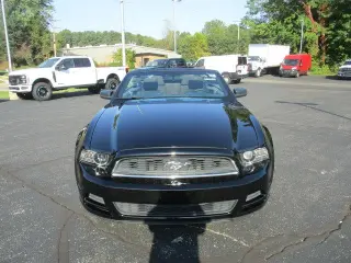 Ford Mustang 2013 V6 2dr Convertible