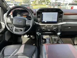 Ford F-150 2021 4x4 Lariat Cabina SuperCrew 5.5 pies portón lateral