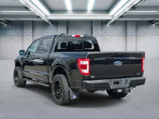 Ford F-150 2021 4x4 Lariat Cabina SuperCrew 5.5 pies portón lateral